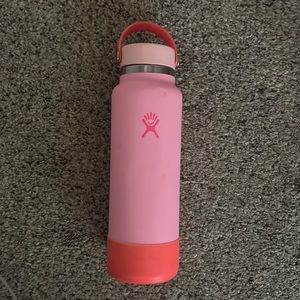 Pink Hydroflask!